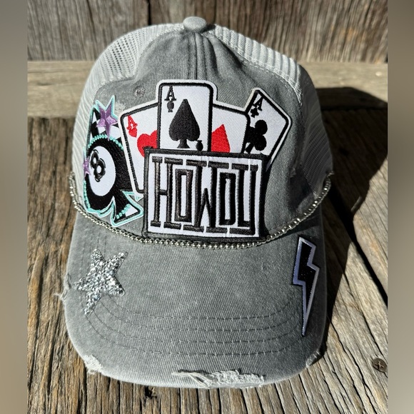 Gray Howdy Playing Cards 8 Ball Cowboy Cowgirl Western Iron on Patch Trucker Hat - Picture 4 of 4